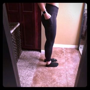 VS full length legging w/phone pocket